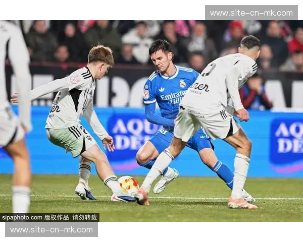 贝林厄姆左腿半腱肌拉伤，预计缺阵四至五周